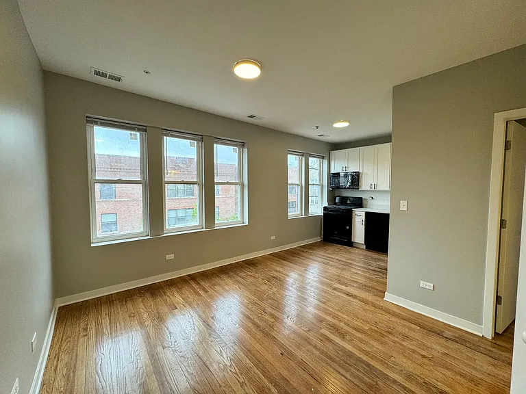 3051-55 W Leland Ave — Photo 62