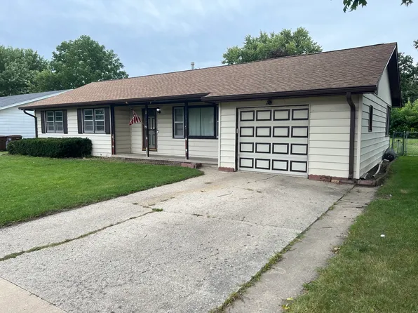 355 Irene Ave, Rochelle, IL 61068