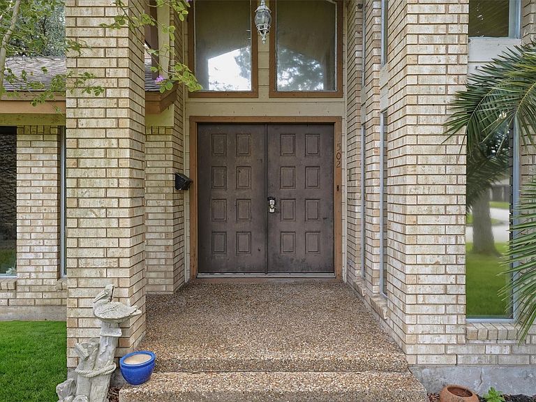 Listing photo 3