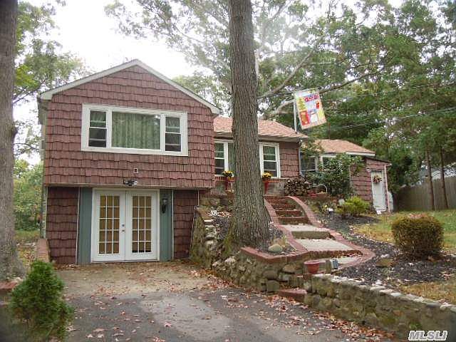 1st image of 5 Eastview Dr