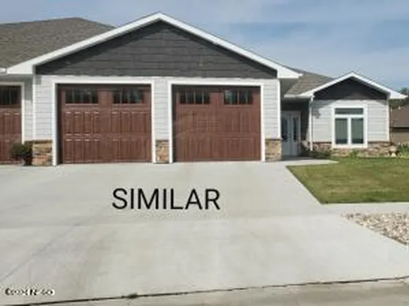 543 Kaylee Ct, Watertown, SD 57201