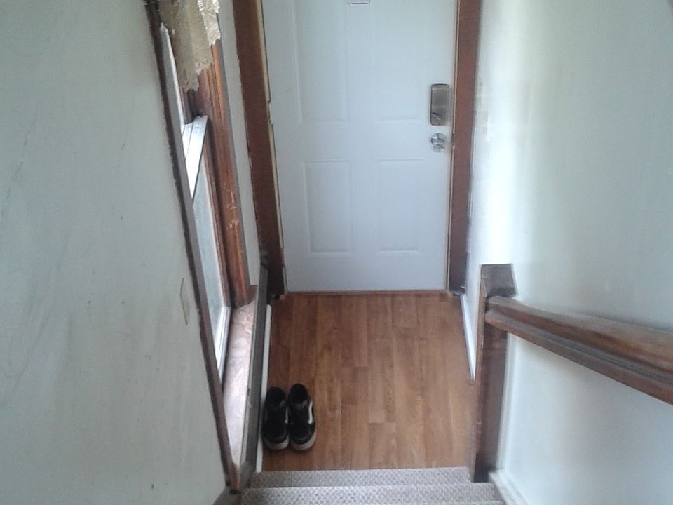 Upper unit stairwell