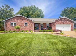 1544 Mockingbird Dr, Murray, KY 42071
