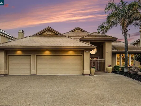 5666 Oakmont Ct, Discovery Bay, CA 94505