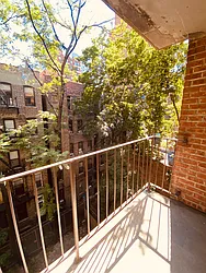 Rented by Metropolis Real Estate of Manhattan