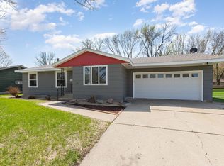 206 Inner Dr, Montgomery, MN 56069