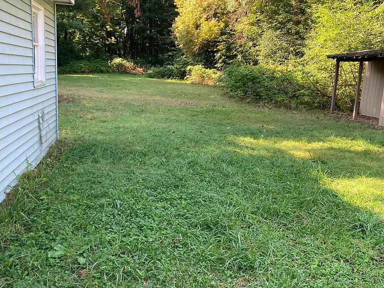 827 W Berry Ave — Photo 18