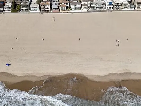 136 28th St, Hermosa Beach, CA 90254