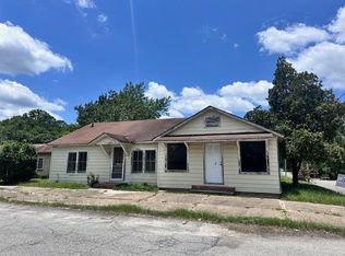 420 Prince Ave, Tifton, GA 31794