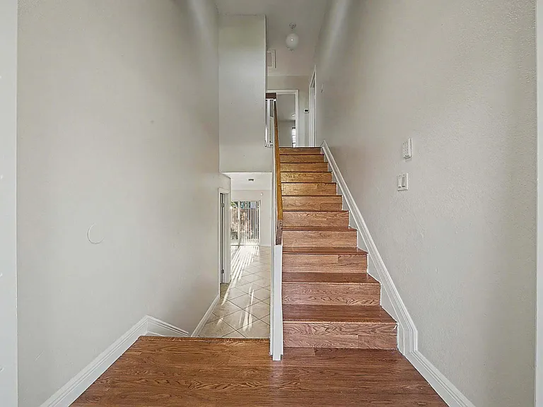 5789 Woodland Point Dr — Photo 7