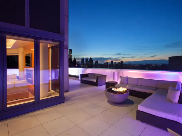 200 East 61st Street image 8 of 17