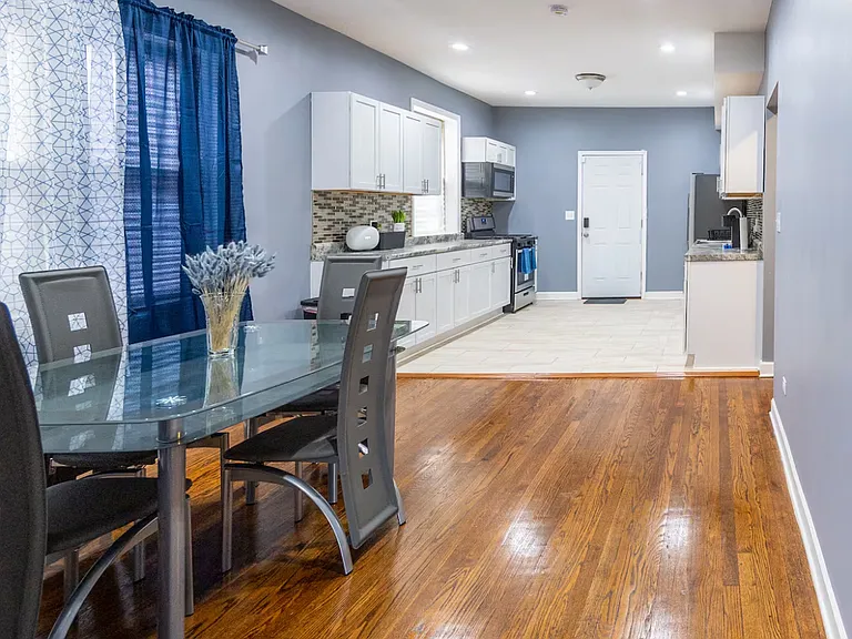 8020 S Harvard Ave #2 — Photo 2