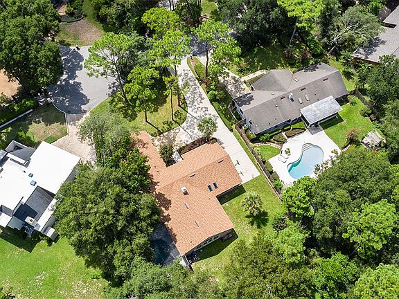 2nd image of 108 Sand Pine Ln
