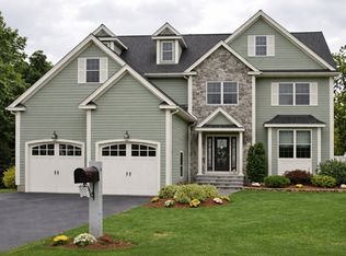 43 Oheir Way, Lowell, MA 01852