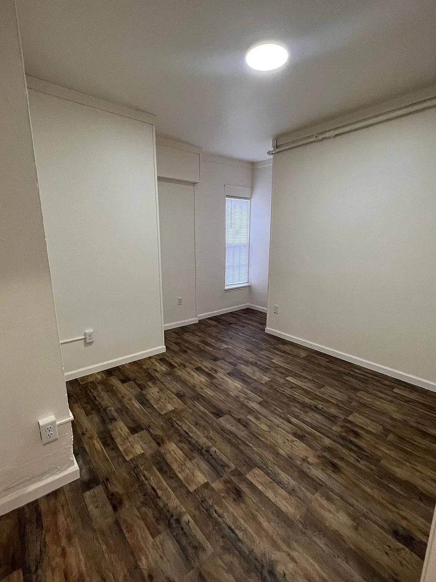 Building Photo - 509 Wyckoff Rd #6
