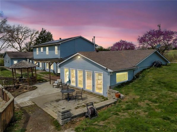 24101 S State Route K, Pleasant Hill, MO 64080
