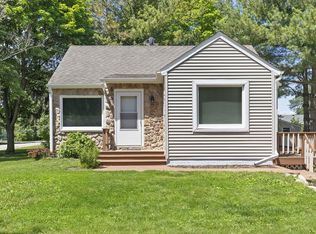 1104 Hale St, Marengo, IL 60152