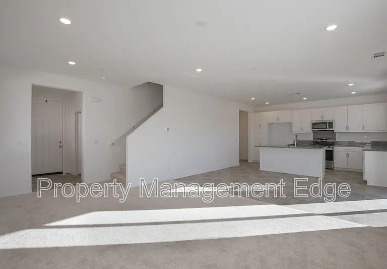 30289 Adrift Ln — Photo 4