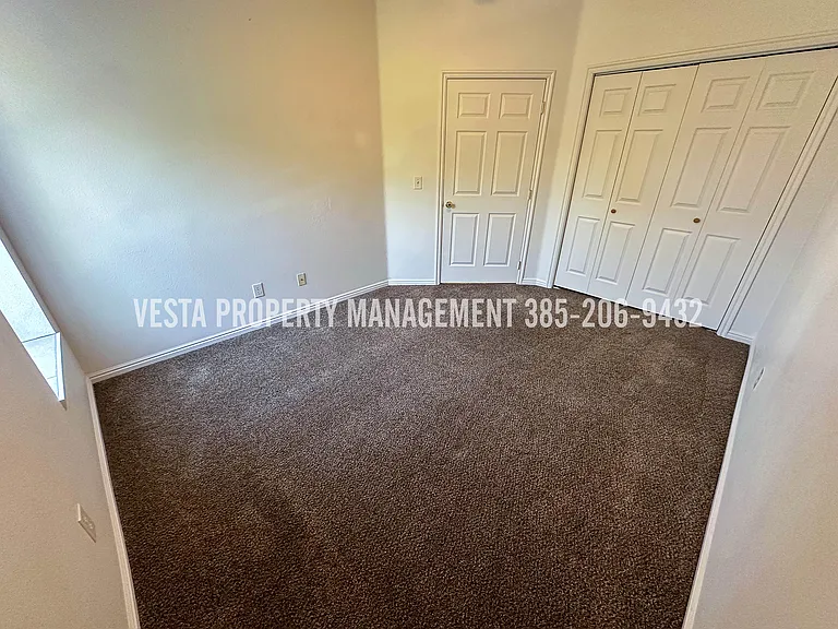 2364 Jefferson Ave #3 — Photo 11