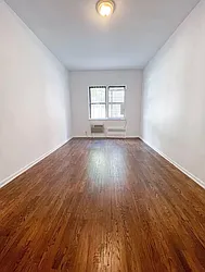 Rented by Urban Real Estate Inc