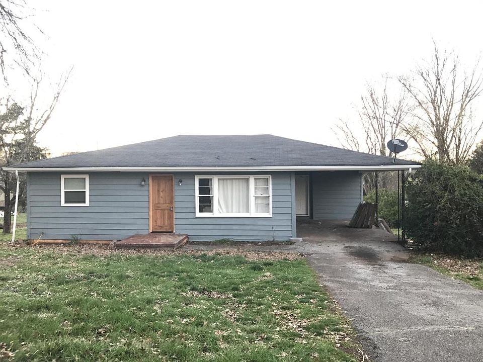 1st image of 212 Rockford Cedar St