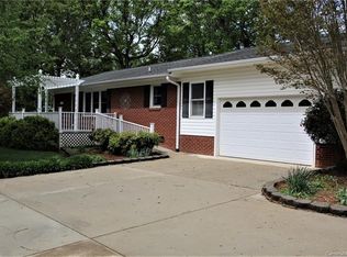 169 Lakewood Ave, Lincolnton, NC 28092