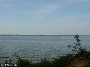 43816 Raspberry Ln, Hollywood, MD 20636