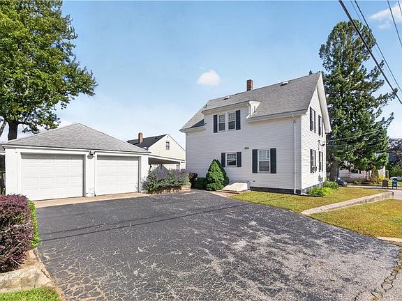 3rd image of 296 Power Rd