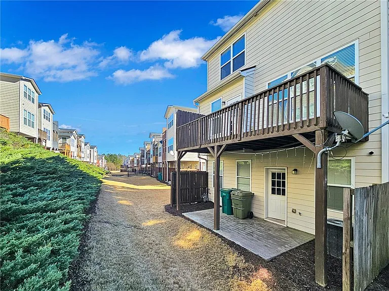 6174 Indian Wood Cir SE — Photo 36