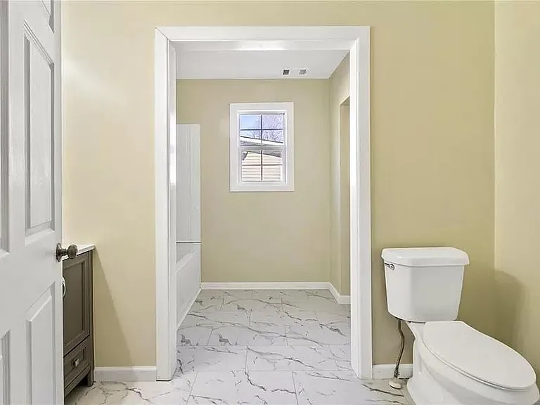 28 Plum St — Photo 8