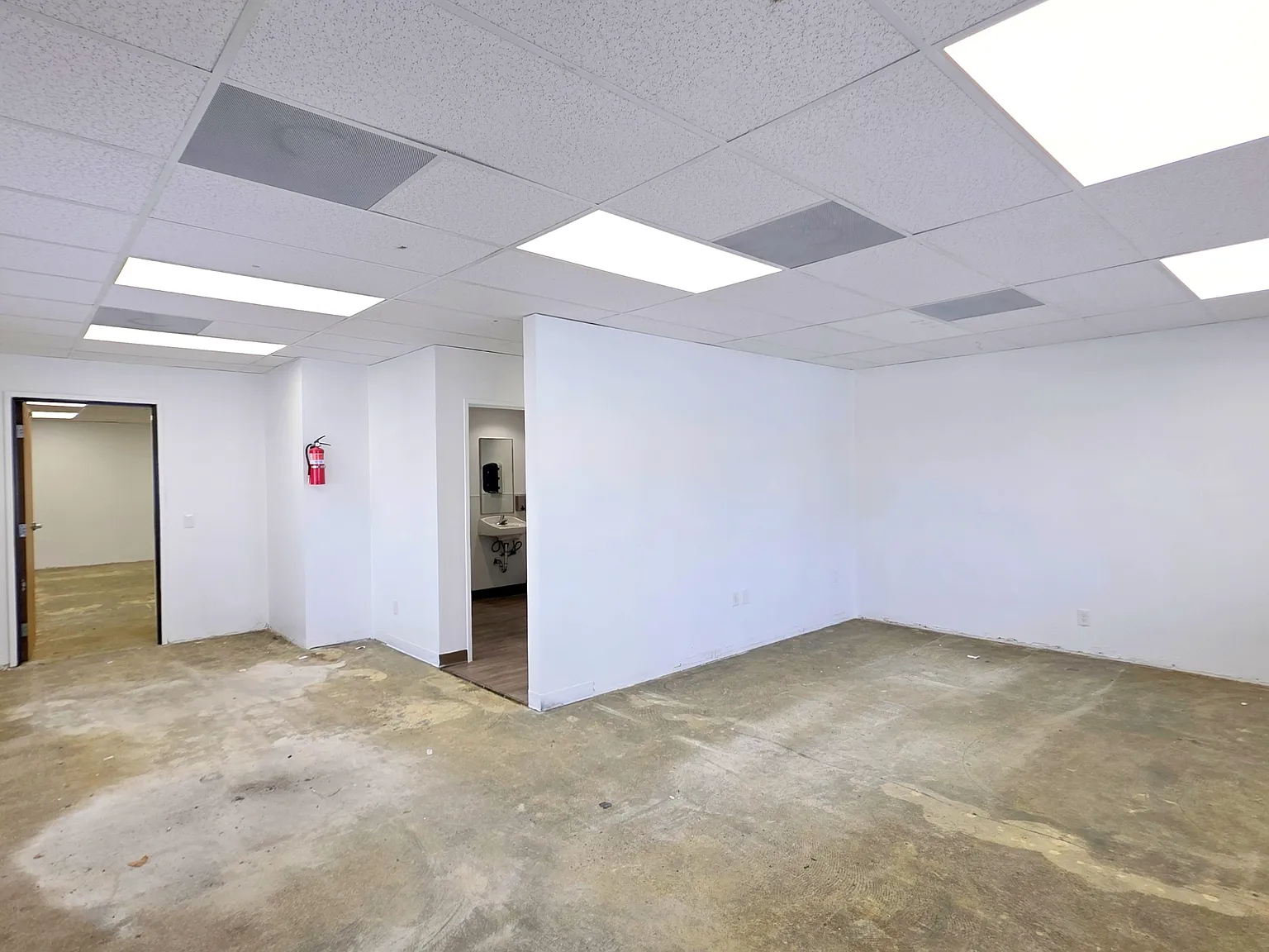 750 North Mountain Ave Upland CA 91786 - D — Photo 2