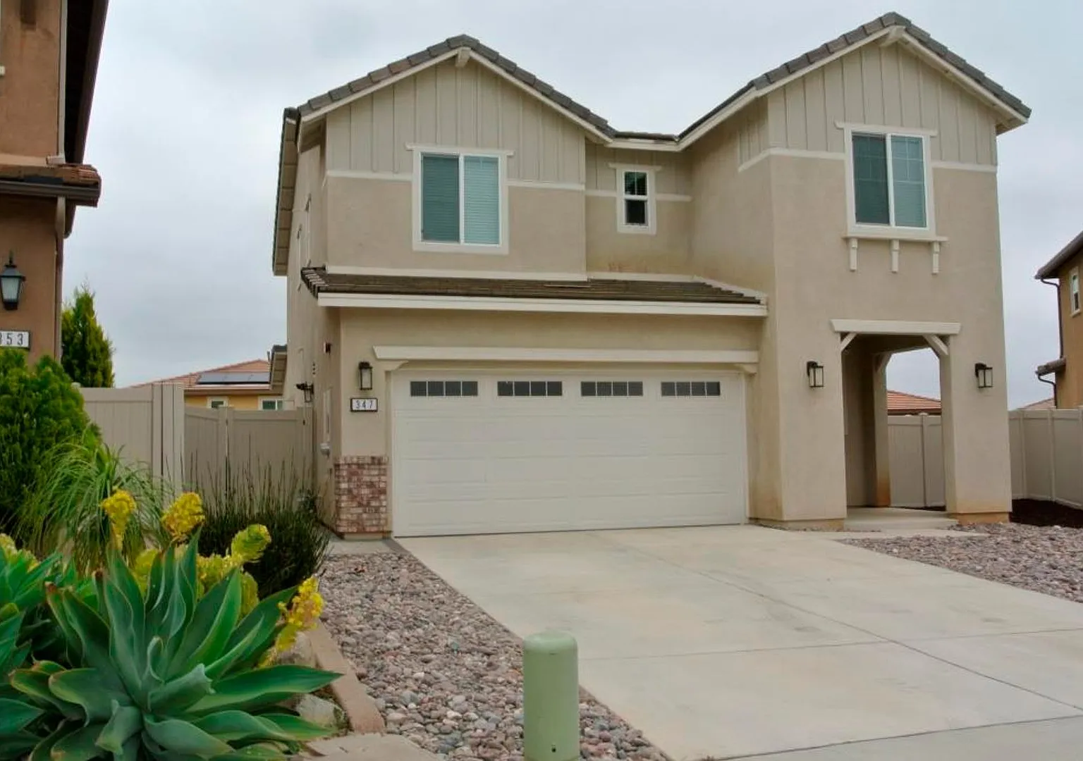 3Bed/2.5Bath Home in Horse Creek Ridge Community~ Campolina — Photo 1