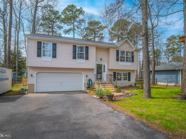 11551 San Rafael Rd, Lusby, MD 20657