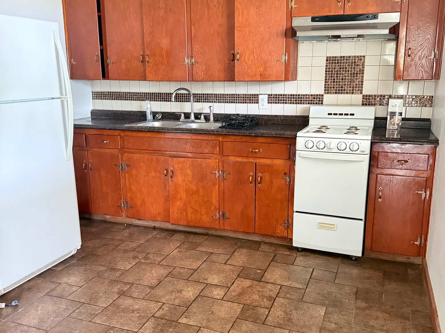 400 W Church Ave — Photo 3