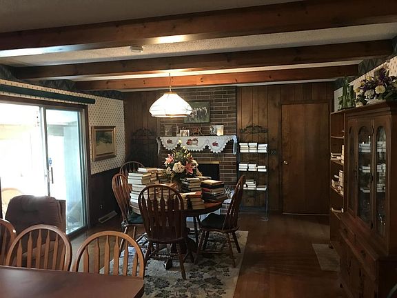 5th image of 623 N Lake Dr