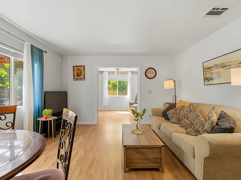 24668 Ebelden Ave — Photo 25