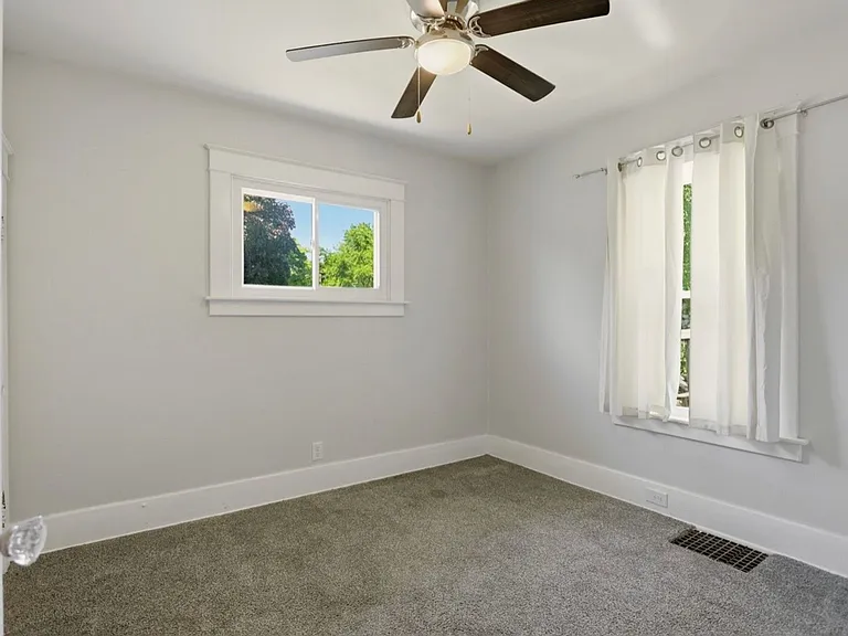 1701 N Charles St — Photo 11