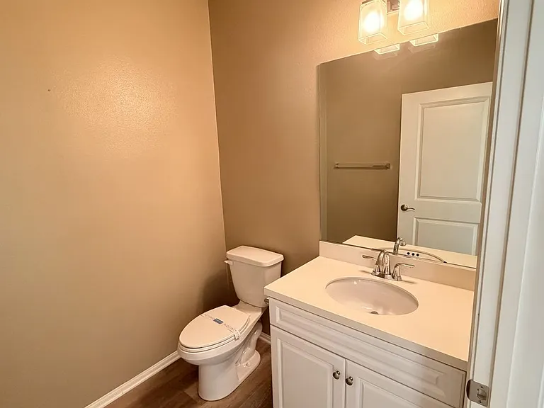 6386 Pegasus Ct — Photo 3