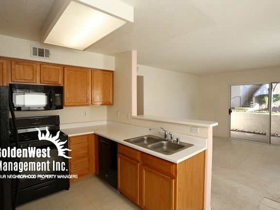 3rd image of 5265 Caspian Springs Dr Unit 101
