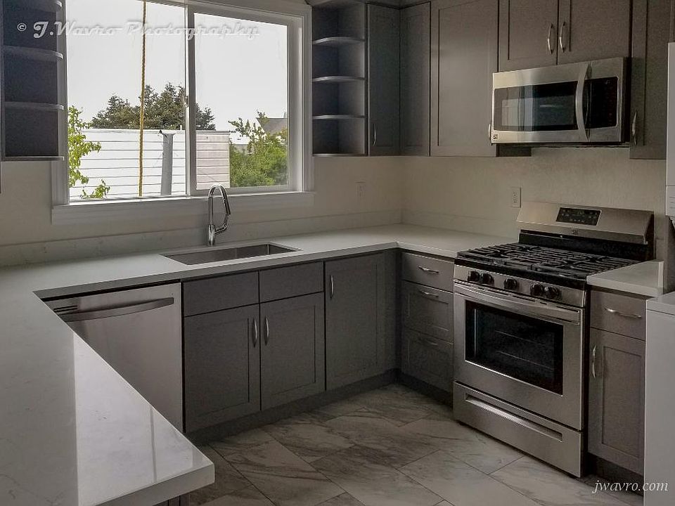 1st image of 2784 Union St APT 2