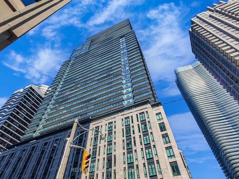 1st image of 955 Bay St #1112