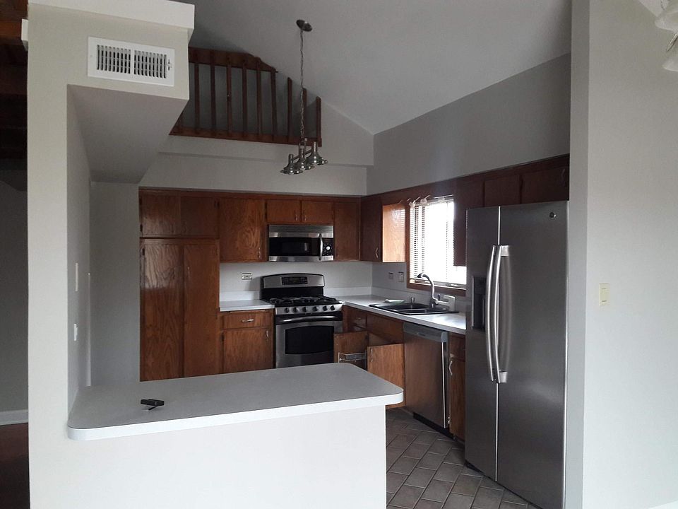 1st image of 16826 81st Ave APT 3N