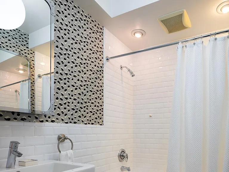20 Continental Ave #4U — Photo 8