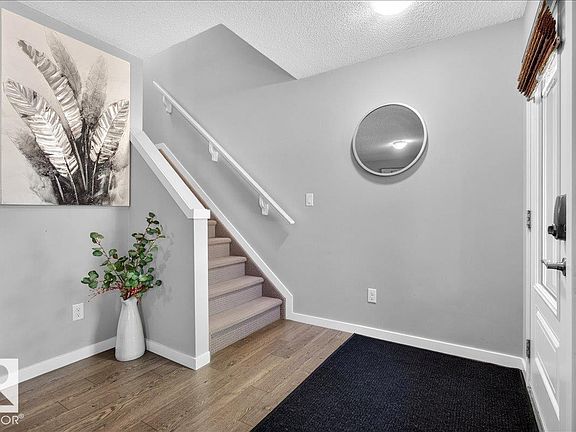 4th image of 3043 Keswick Way SW