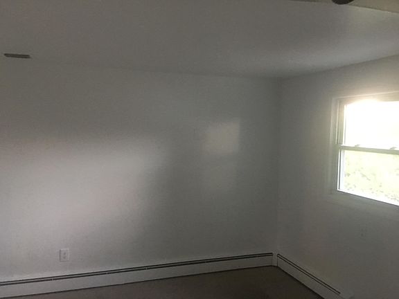 4th image of 36 Birch Dr