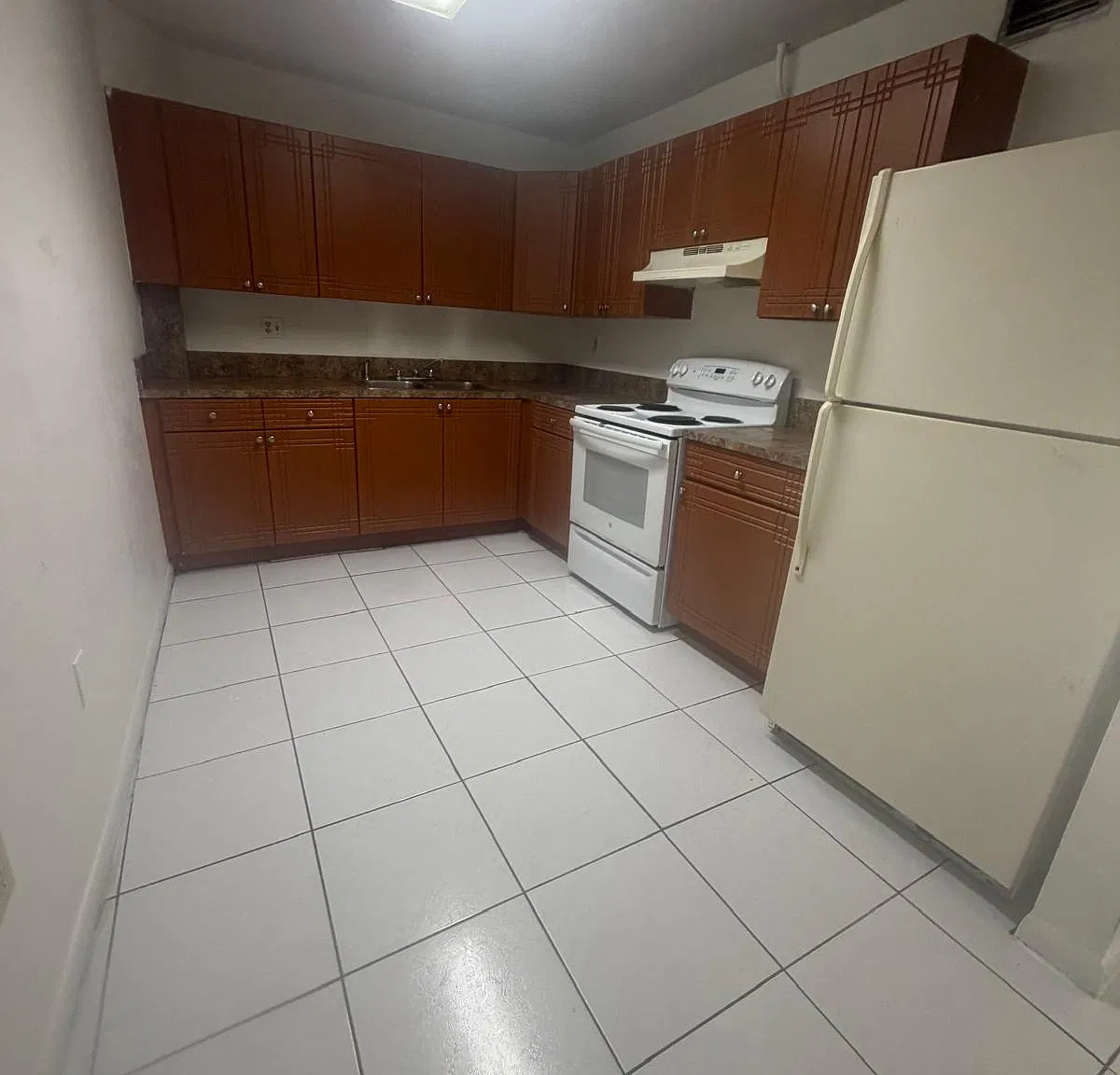 3 bed, 1600 sqft, $2,750 — Photo 1