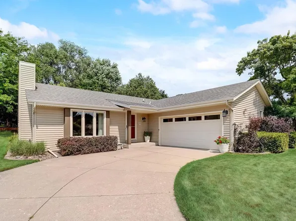 W233N6884 Candlewick DRIVE, Sussex, WI 53089