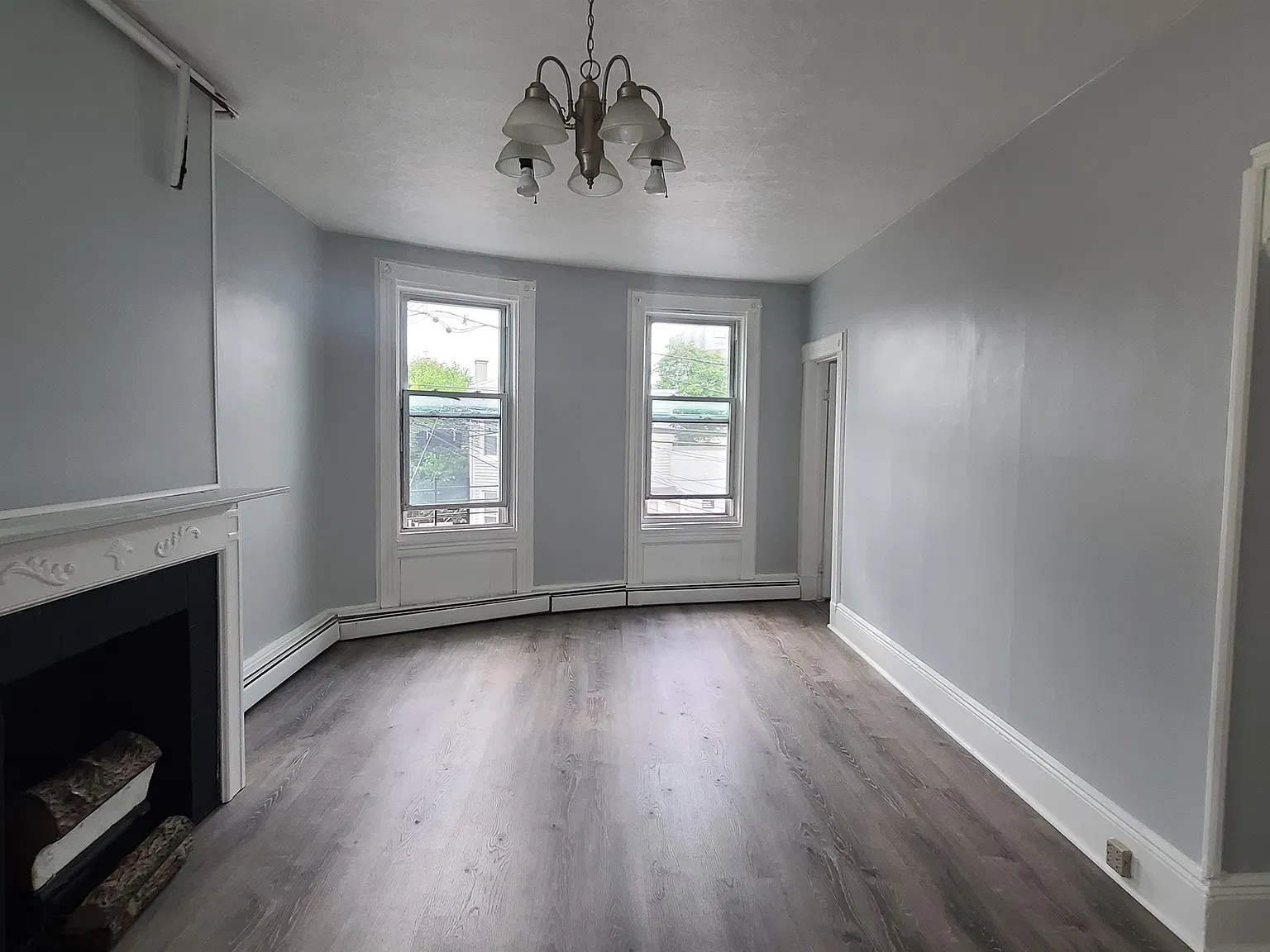 2 bed, 1.0 bath, 1100 sqft, $2,500 — Photo 4
