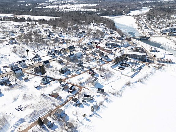 3rd image of Main St