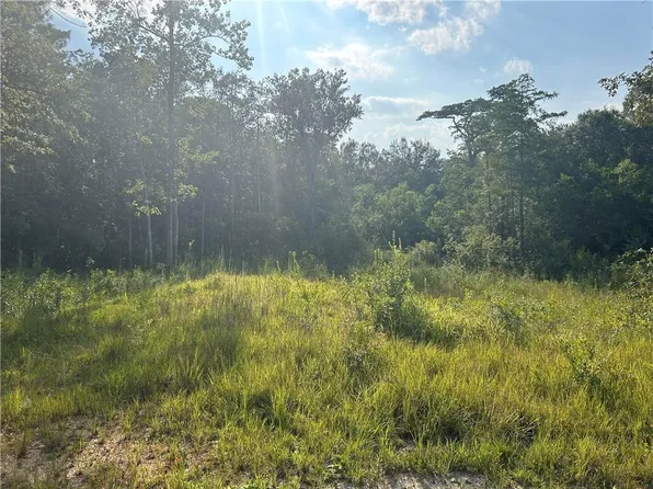 Road 379, Kiln, MS 39556